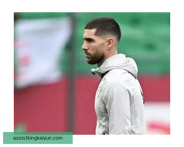 格拉纳达进攻套路吸引关注，球队表现稳健持续提升